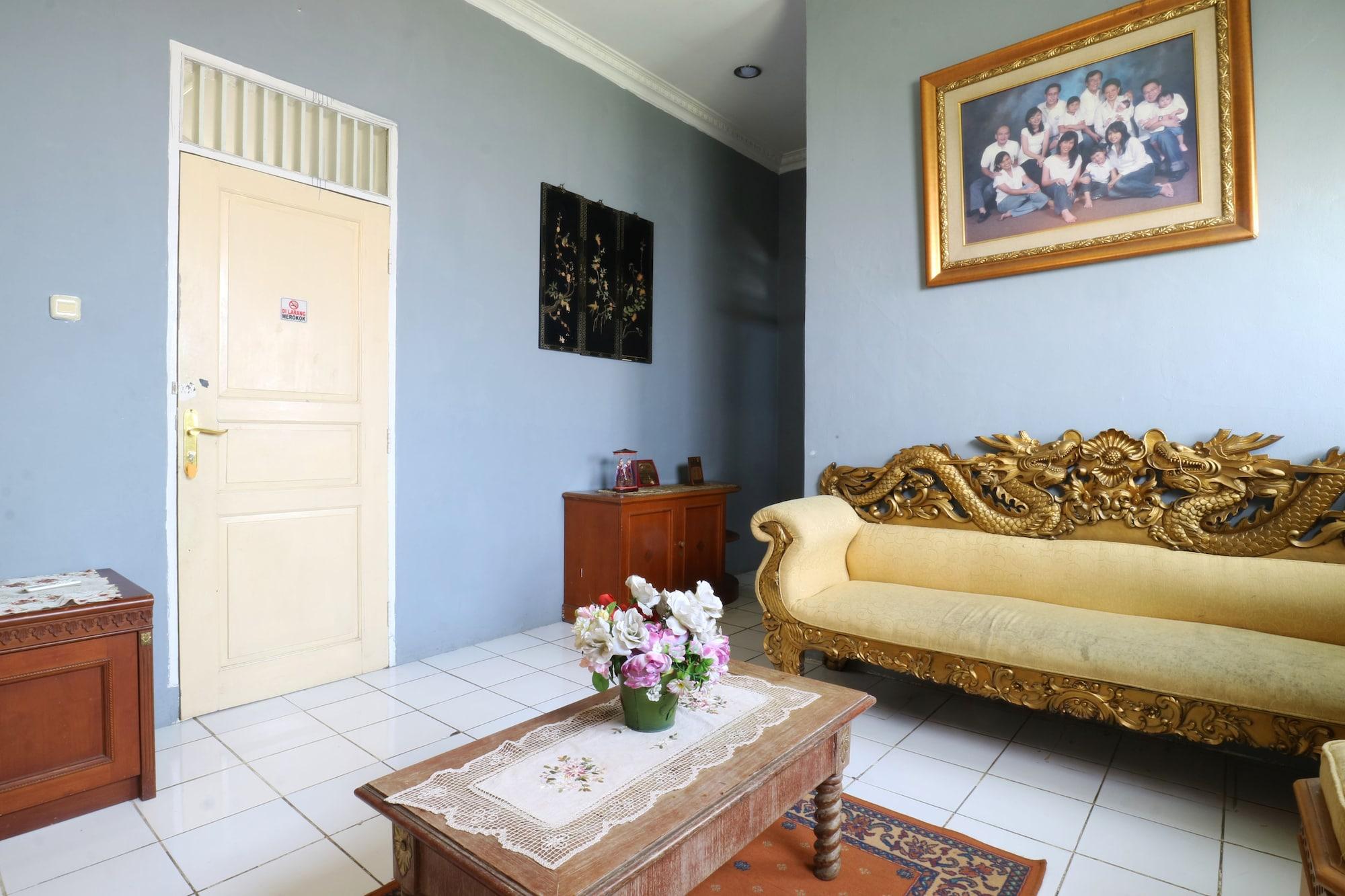 Villa Sri Manganti Jakarta Exterior photo