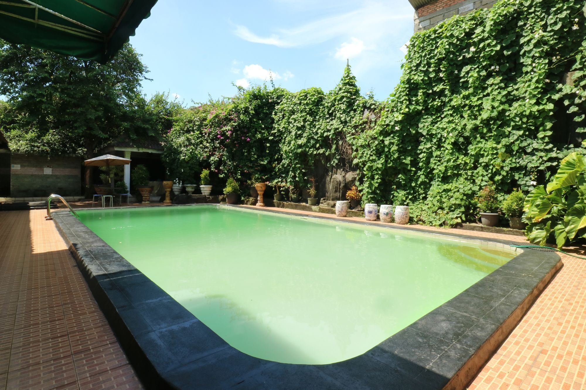Villa Sri Manganti Jakarta Exterior photo